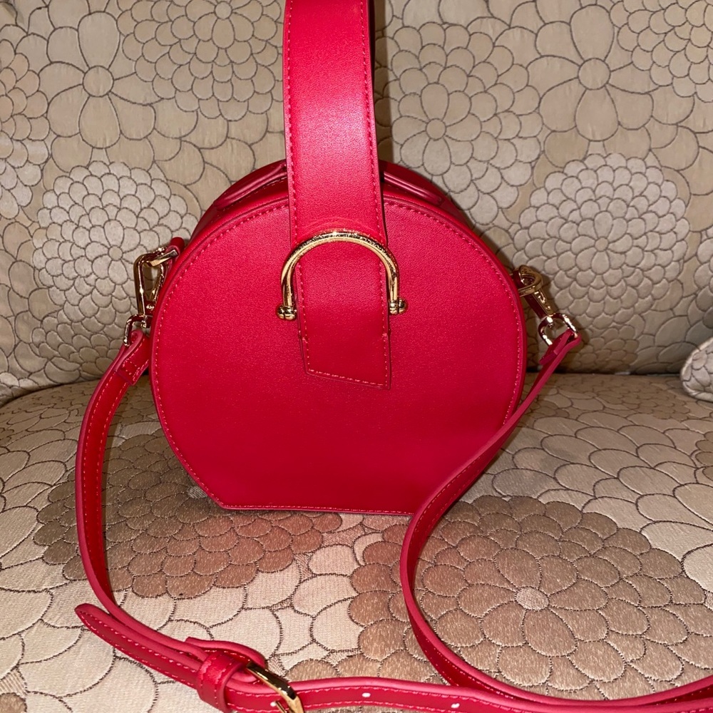 Topshop Faux Leather Circle Purse For Diana Prince